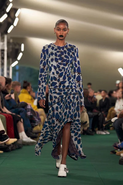 Look 31